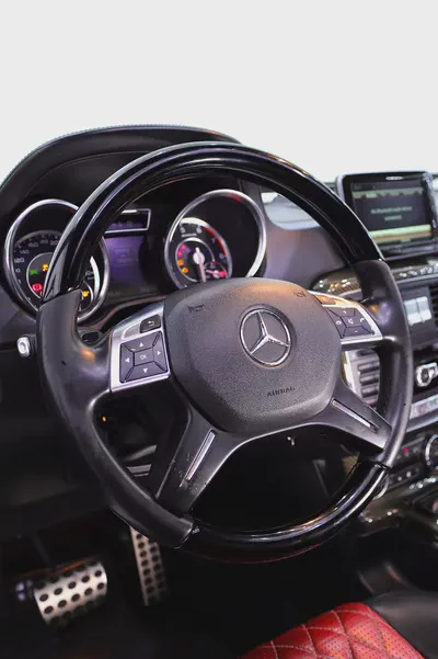 G63 GCC PERFECT CONDITION + CARBON PACKAGE + REAR ENTERTAINMENT-15