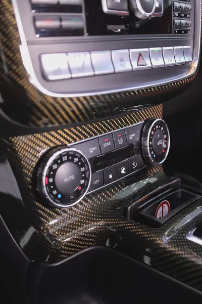 G63 GCC PERFECT CONDITION + CARBON PACKAGE + REAR ENTERTAINMENT-16