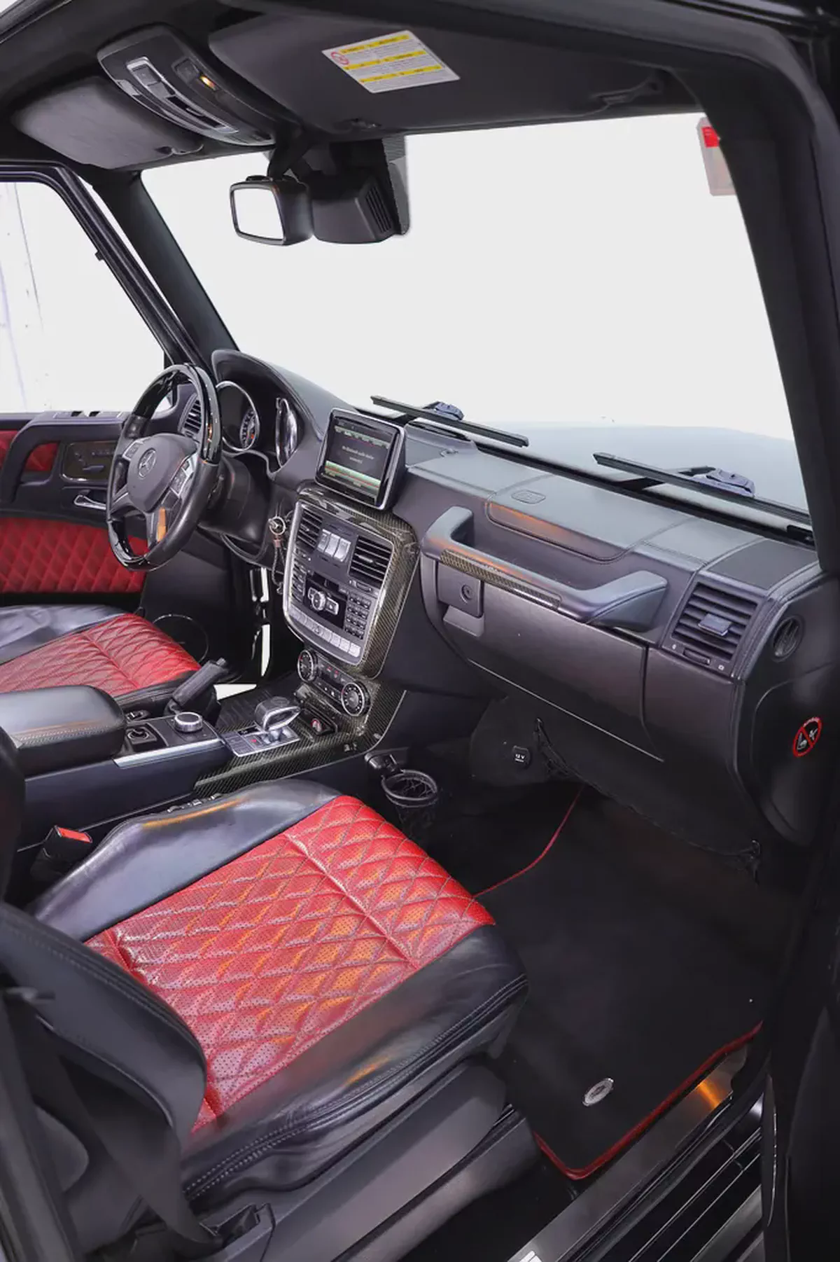 G63 GCC PERFECT CONDITION + CARBON PACKAGE + REAR ENTERTAINMENT-17-17