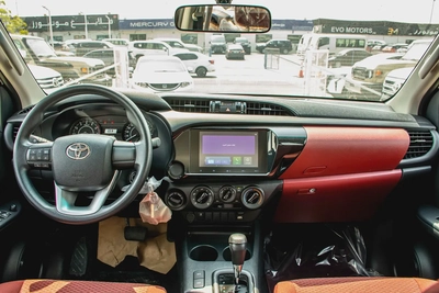 Toyota Hilux Double Cab DLX 2026 GCC Specs-1
