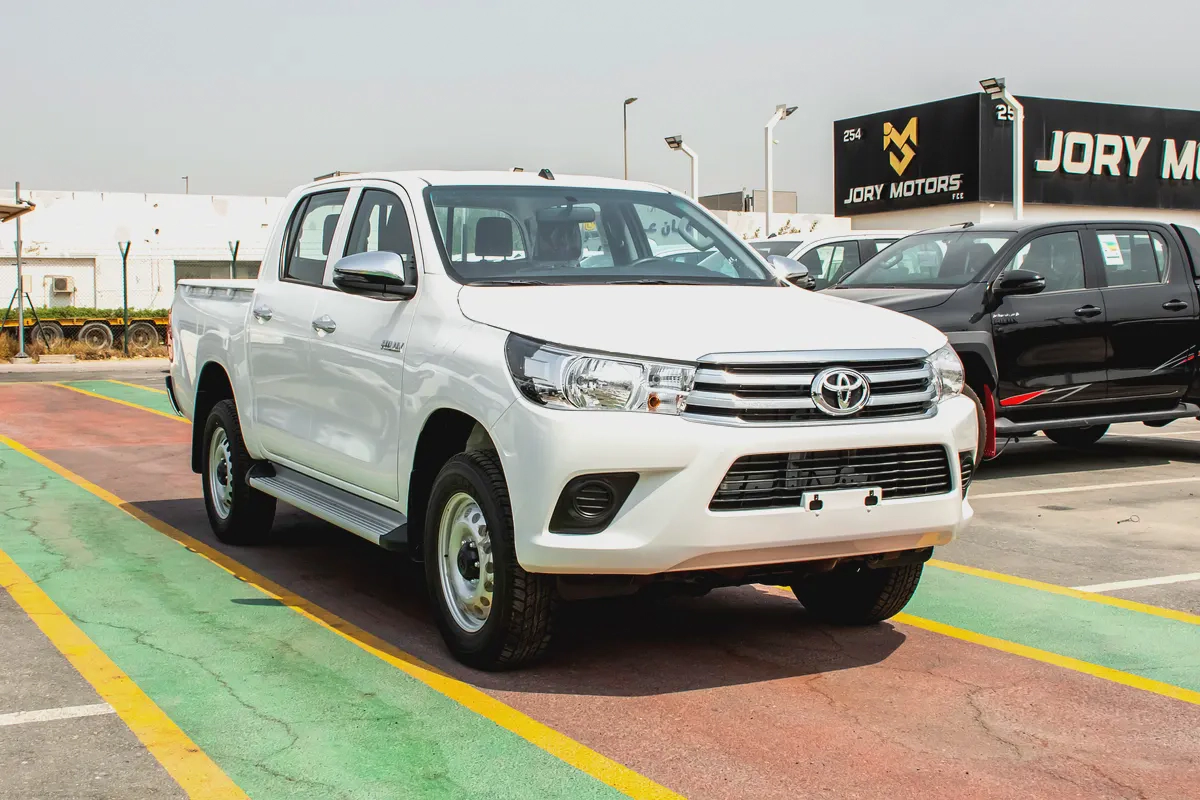 Toyota Hilux Double Cab DLX 2026 GCC Specs