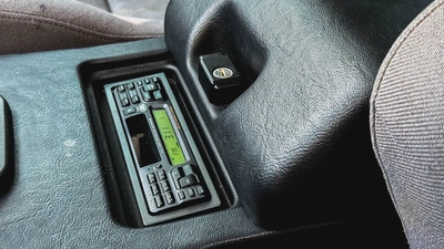 Land Rover Defender 50th Year Edition Japanese Specs 4.0L V8 1997 Good Condition 1 of 500-16