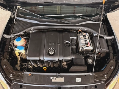 Volkswagen Passat SEL V5 2.5L 2012 Model GCC Specs WIth Partial Service History In Perfect Condition-17
