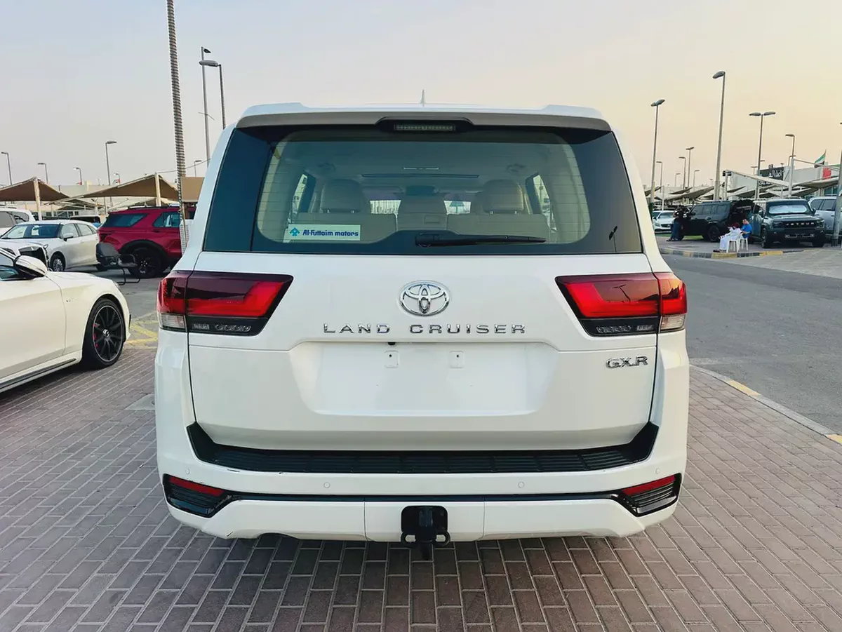 تويوتا لاند كلوزر 2024 GXR بدون تيربو Toyota Land Cruiser 2024 GXR GCC Specs - Brand New-5-5