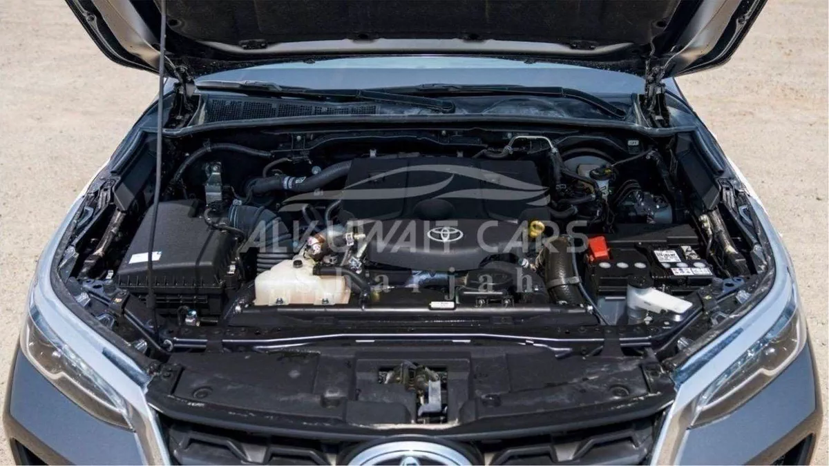 Toyota Fortuner GX2 Toyota Fortuner 2.4L Diesel AT 4X4 MY2024-10-0