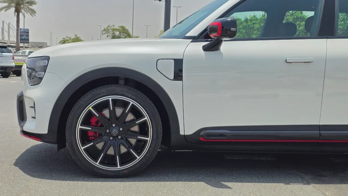 SMART #5 BRABUS (White)-5-5