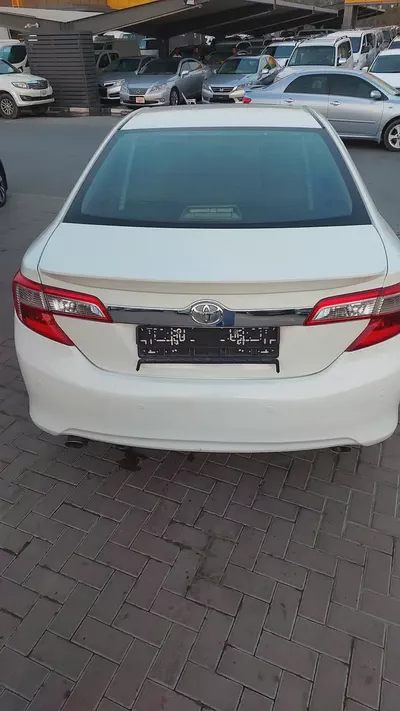 Toyota Camry XLE 2015 GCC Specs - Excellent Condition-6