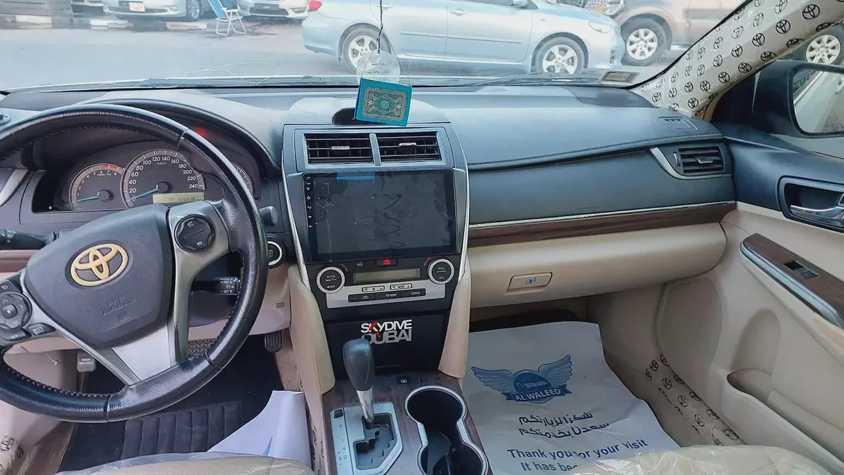 Toyota Camry XLE 2015 GCC Specs - Excellent Condition-18-18