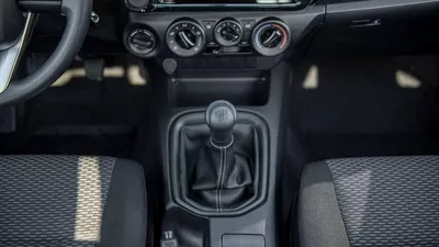 Toyota Hilux SGLX -14