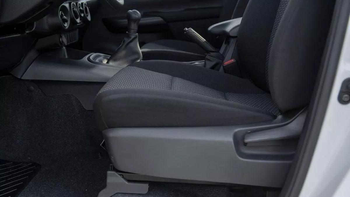 Toyota Hilux SGLX -16-0