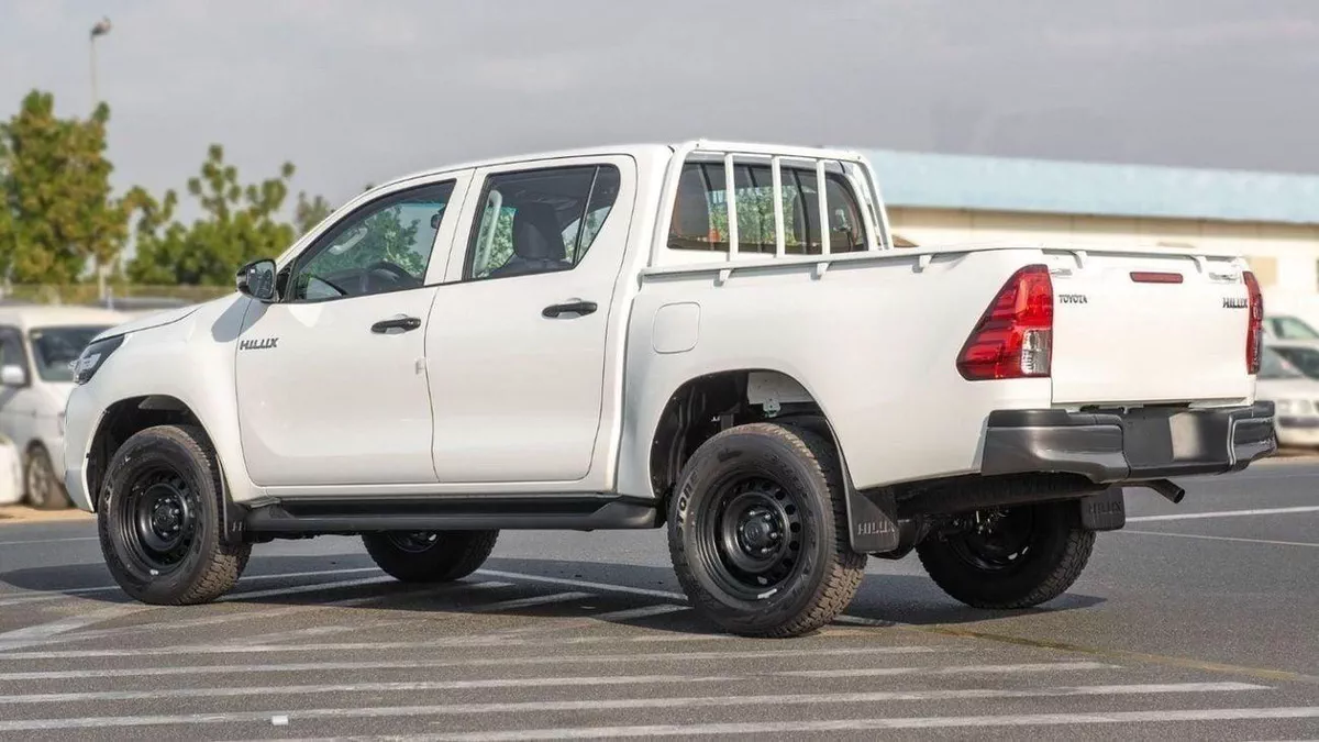 Toyota Hilux SGLX -5-0