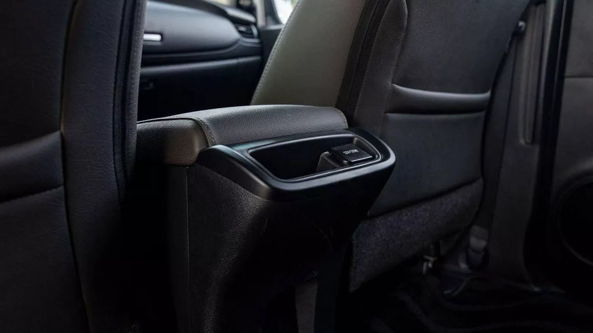 Toyota Fortuner EXR GX2 2.7L 4WD-5-0