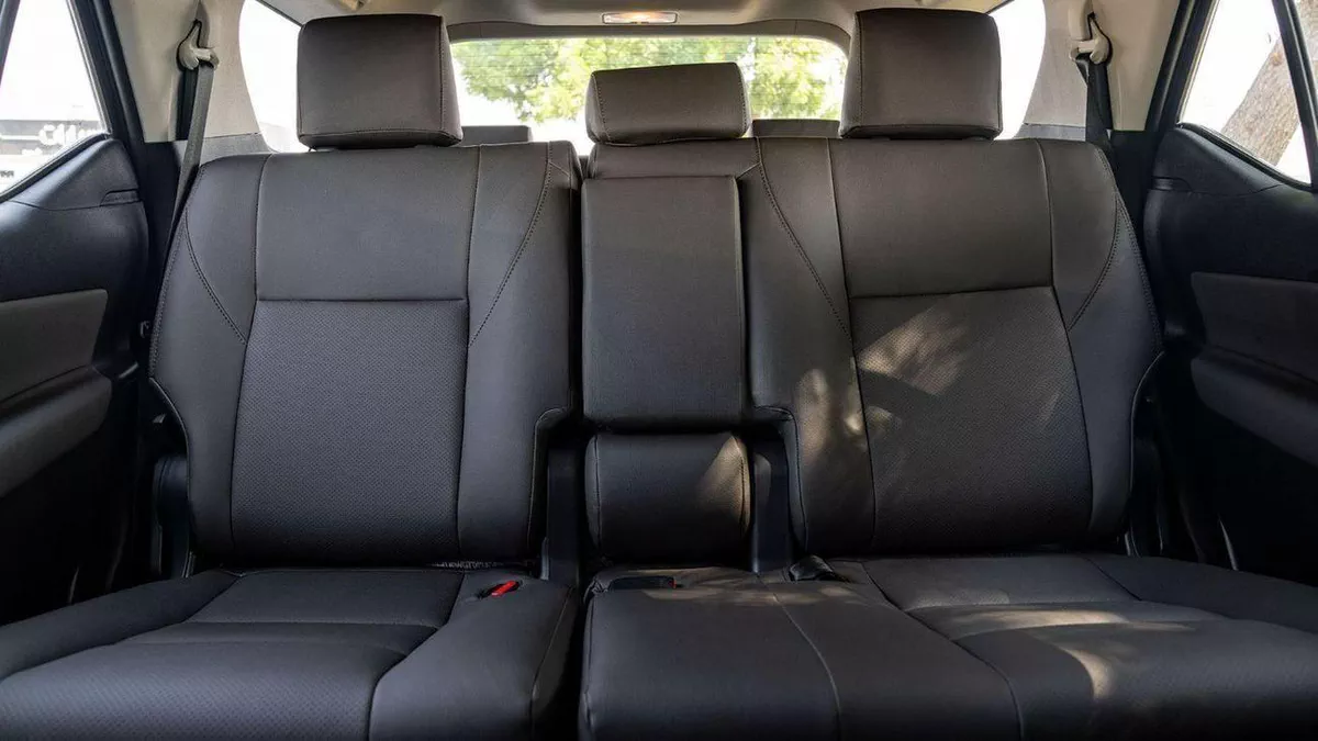 Toyota Fortuner EXR GX2 2.7L 4WD-8-0