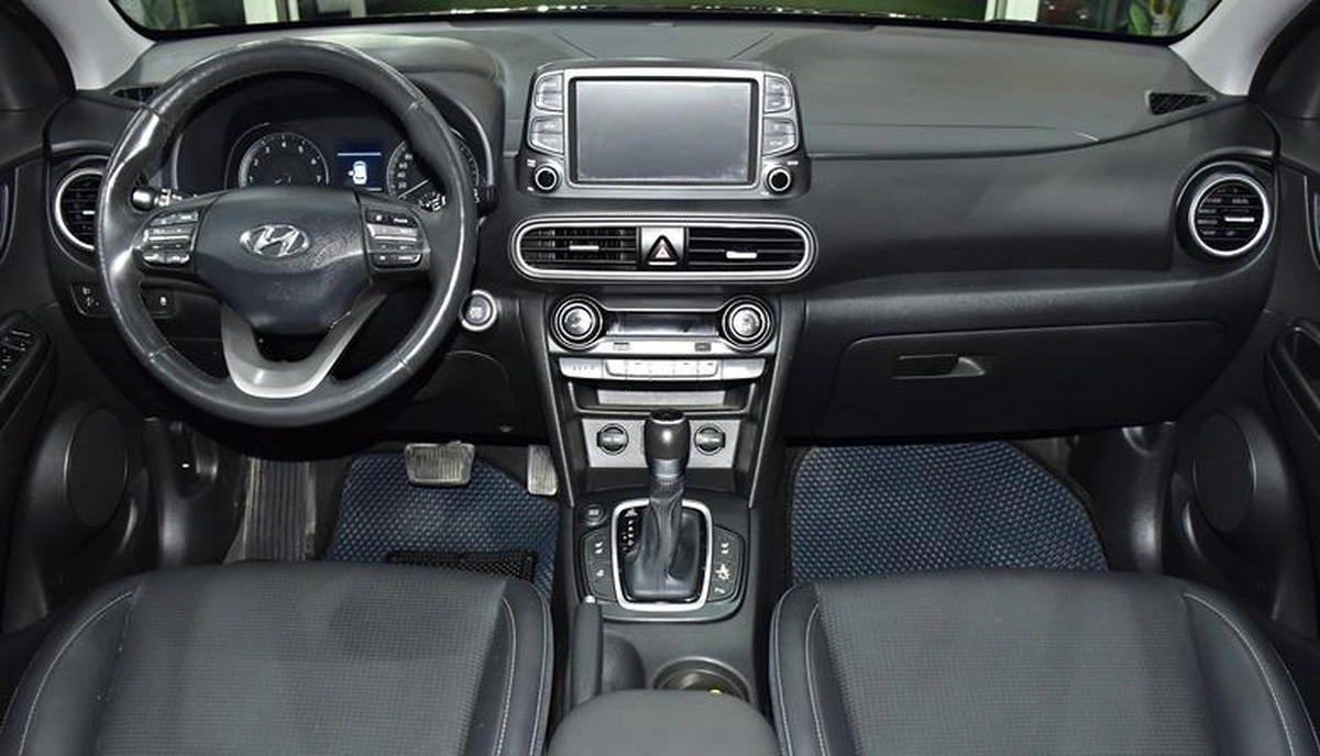 Hyundai Kona 1.6T ( 2018 Model ) in Black Color Korean Specs-5-5