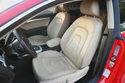 0% DP - FSH - FIRST OWNER - AUDI A5 COUPE 4WD - GCC SPECS-12