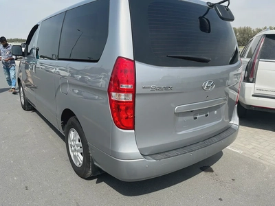 Hyundai H1-4