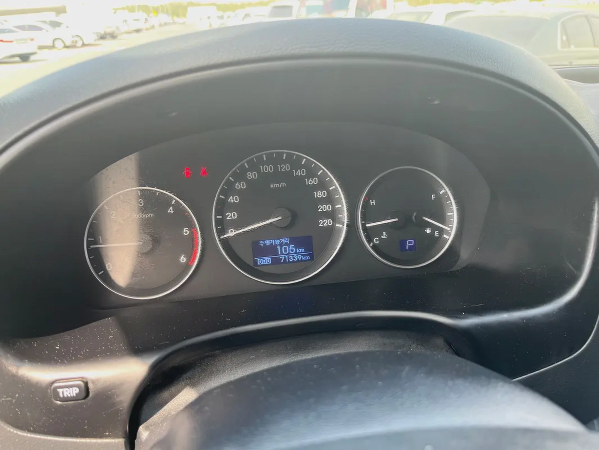Hyundai H1-11-11