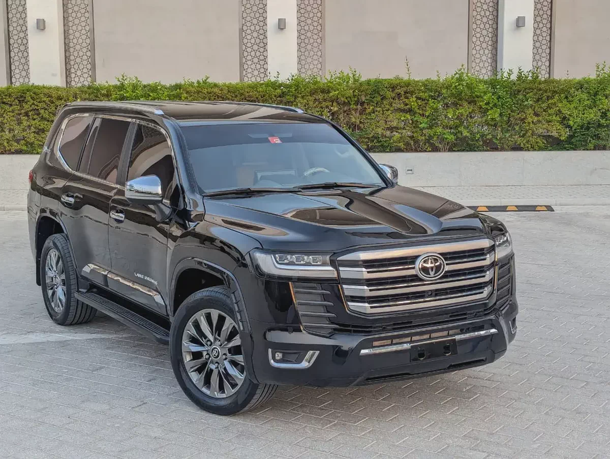 TOYOTA LAND CRUISER 2014 FACELIFTED 2025 WITH INTERIOR AND EXTERIOR V6 4.0L IN EXCELLENT CONDITION