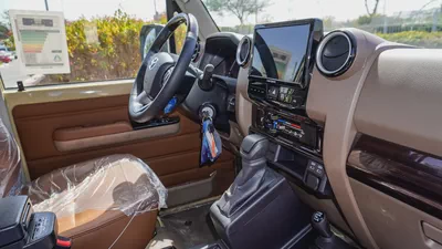 2025 Toyota Land Cruiser LC79 SC AT V6 4.0 Petrol Full Option-12