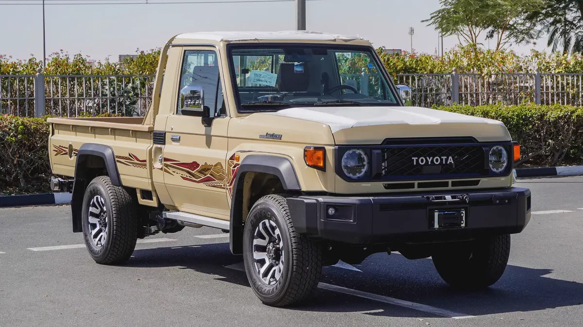 2025 Toyota Land Cruiser LC79 SC AT V6 4.0 Petrol Full Option