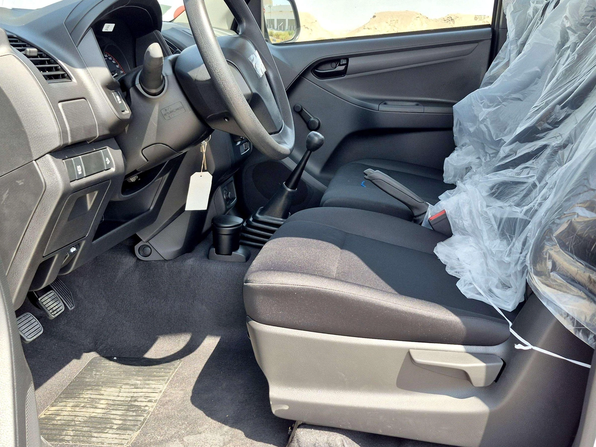 ISUZU D-MAX SINGLE CAB 4x2-4-4