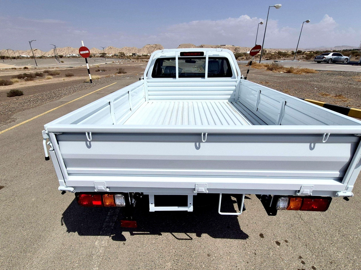 ISUZU D-MAX SINGLE CAB 4x2-6-6