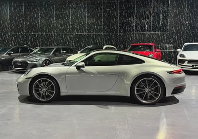 GCC | Original Paint | Al Nabooda Full service history | AL Nabooda  Warranty 2027-5