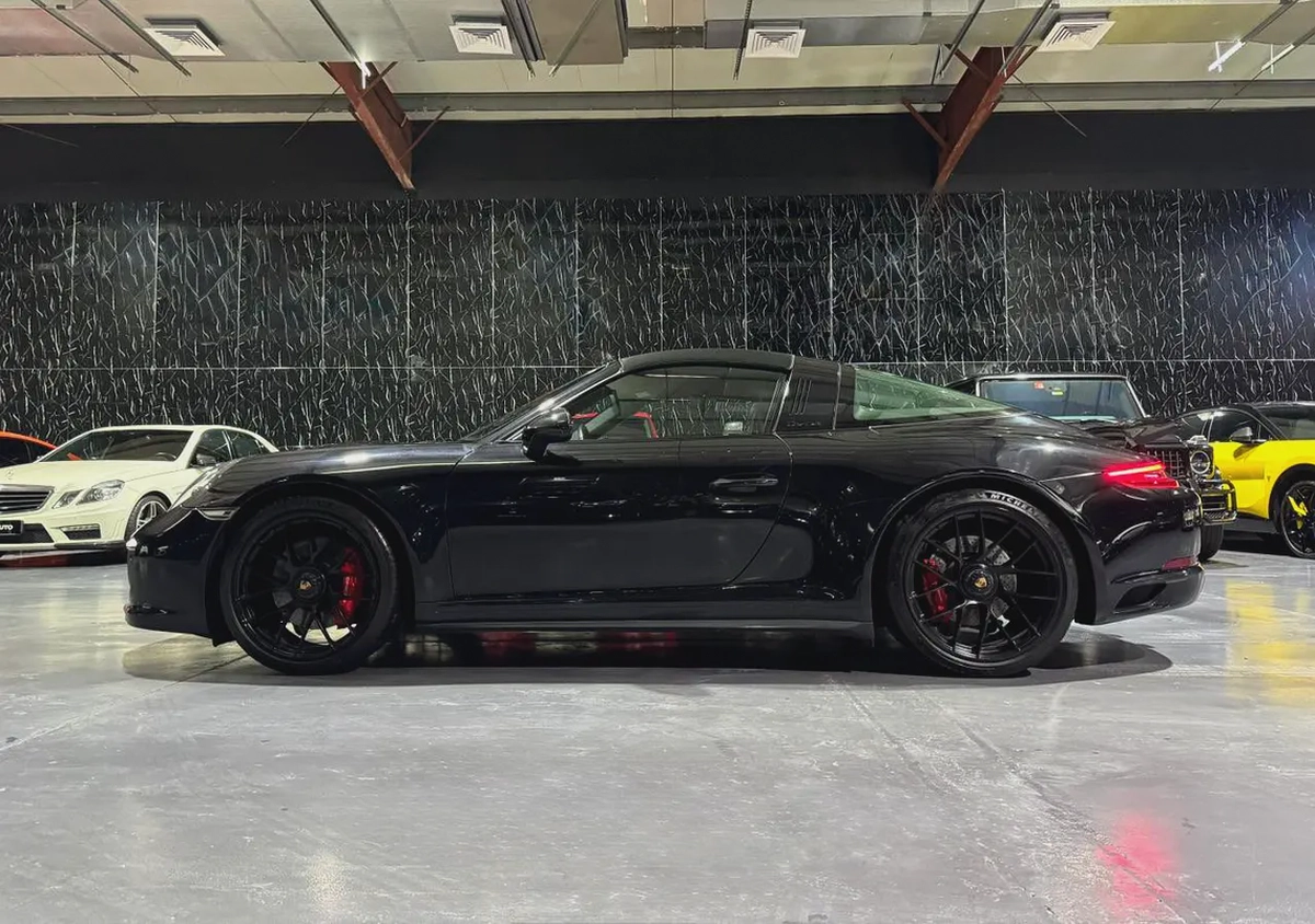 Porsche 911 Targa 4 GTS  | European Spec | Swiss Auto Warranty 2026 | Swiss Auto service 2026-5-5