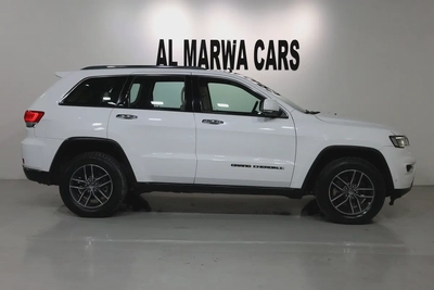 Jeep Grand Cherokee Limited 2018 | GCC Specs | PERFECT CONDATION-6