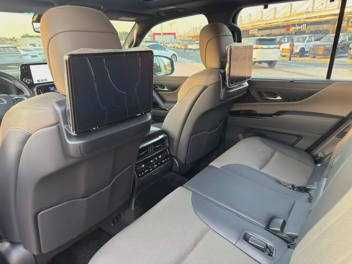 Lexus LX 700h Signature 2025| GCC Specs-11-11