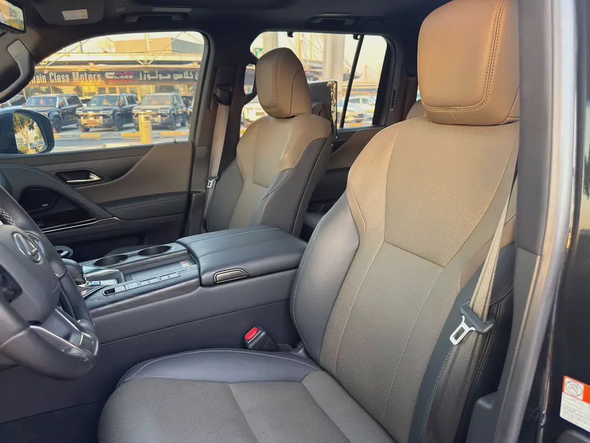 Lexus LX 700h Signature 2025| GCC Specs-4-4