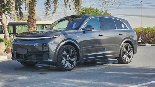 Li Auto L7 Ultra (Grey Orange)