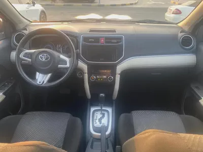 Toyota Rush EX 2023 | GCC Specs | Low Mileage | 7-Seater Family SUV-9