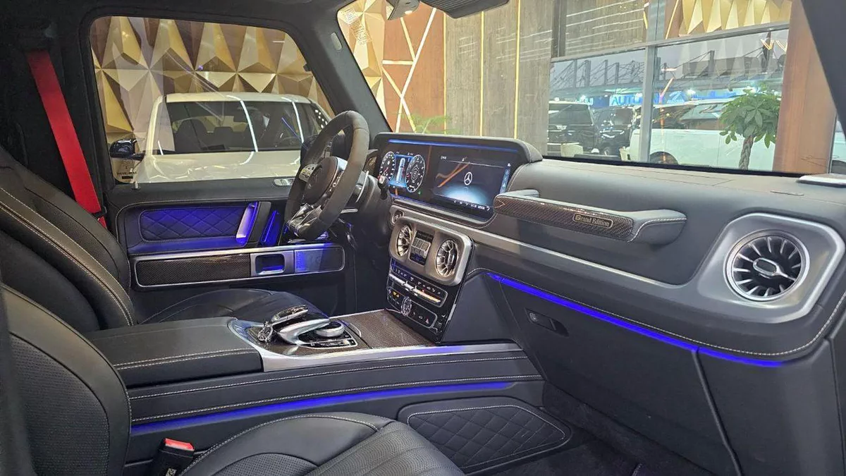 Mercedes Benz G63 AMG STD GRAND EDITION MATT BLACK CARBON FIBER-18-0