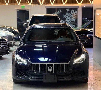 Maserati Quattroporte GRANLUSSO GCC Specs | Low Mileage | Pristine Condition-1
