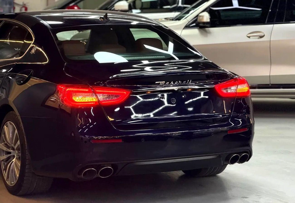 Maserati Quattroporte GRANLUSSO GCC Specs | Low Mileage | Pristine Condition-8-0