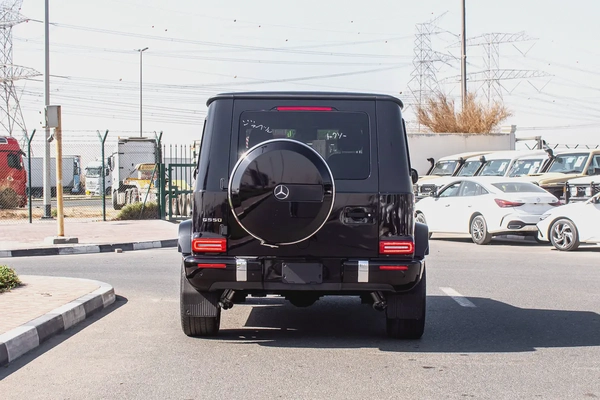 2023 - BENZ G550 - SUPER CLEAN - LIKE NEW - ONLY 18,000 KM