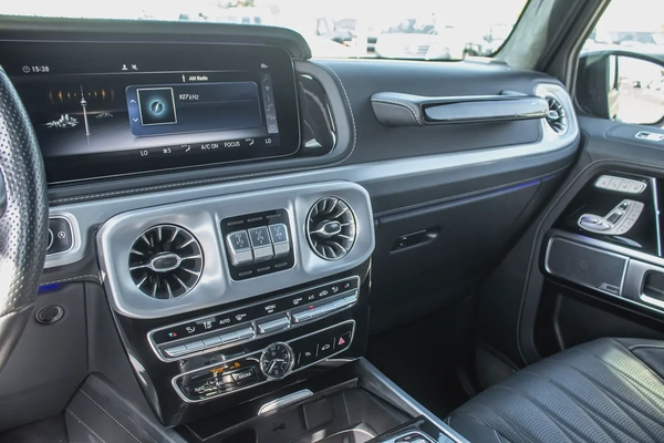 2023 - BENZ G550 - SUPER CLEAN - LIKE NEW - ONLY 18,000 KM