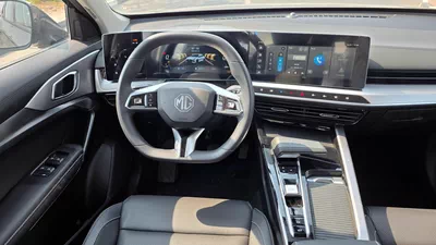 MG ONE (Black)-8