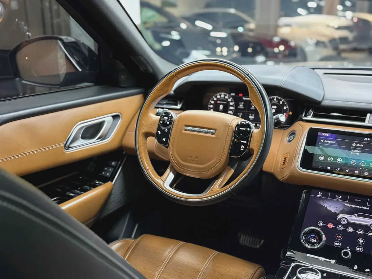 Land Rover Velar R daynamic P250 SE 2018 GCC-8-8