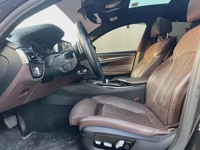 BMW 5-Series 530i 2018 | GCC Specs | Low Mileage | Pristine Condition-9
