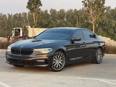 BMW 5-Series 530i 2018 | GCC Specs | Low Mileage | Pristine Condition-1