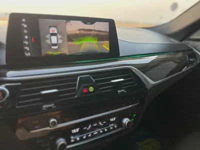 BMW 5-Series 530i 2018 | GCC Specs | Low Mileage | Pristine Condition-8