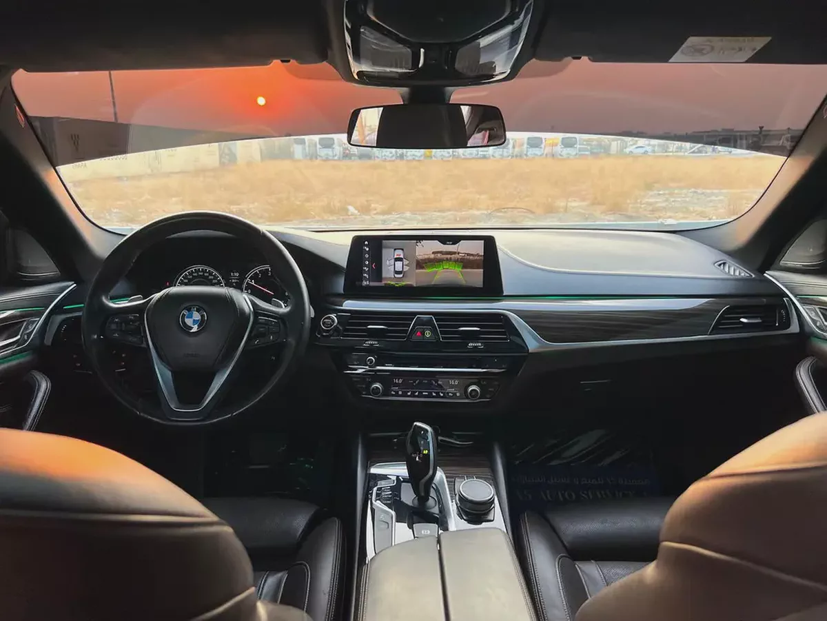 BMW 5-Series 530i 2018 | GCC Specs | Low Mileage | Pristine Condition-3-3