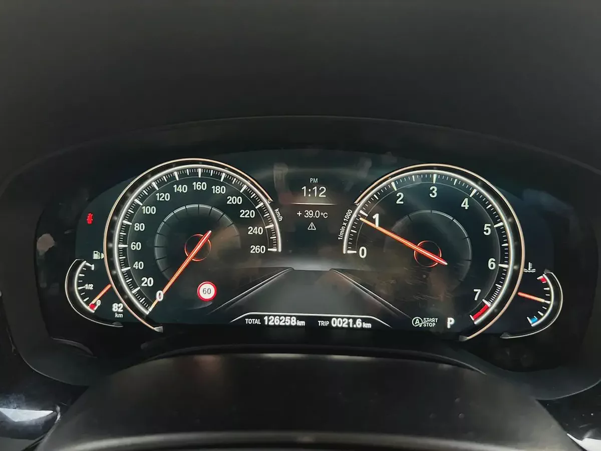 BMW 5-Series 530i 2018 | GCC Specs | Low Mileage | Pristine Condition-6-6