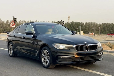 BMW 5-Series 520i-0