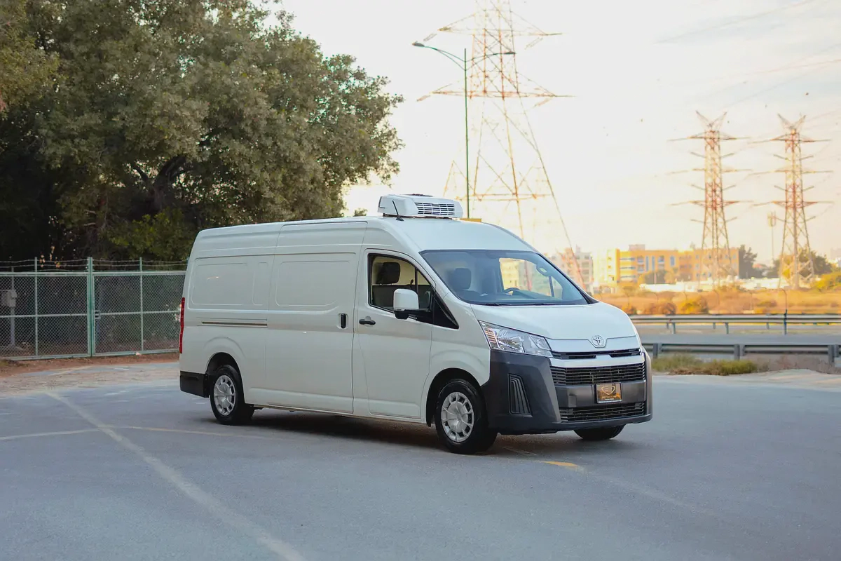 High Roof | Manual | Chiller Van | GCC Specs | Ref#T03493-1-1