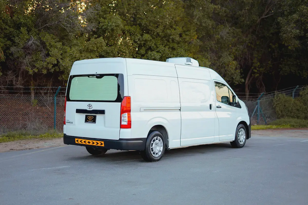 High Roof | Manual | Chiller Van | GCC Specs | Ref#T03493-2-2