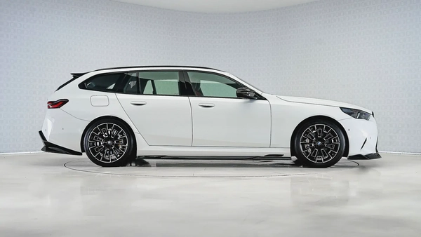 UAEs Very Best Example | AED 8,647 Per Month