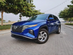 Hyundai Tucson 2023 US specs Clean Title With Original Paint Mid Option With Very Low KM